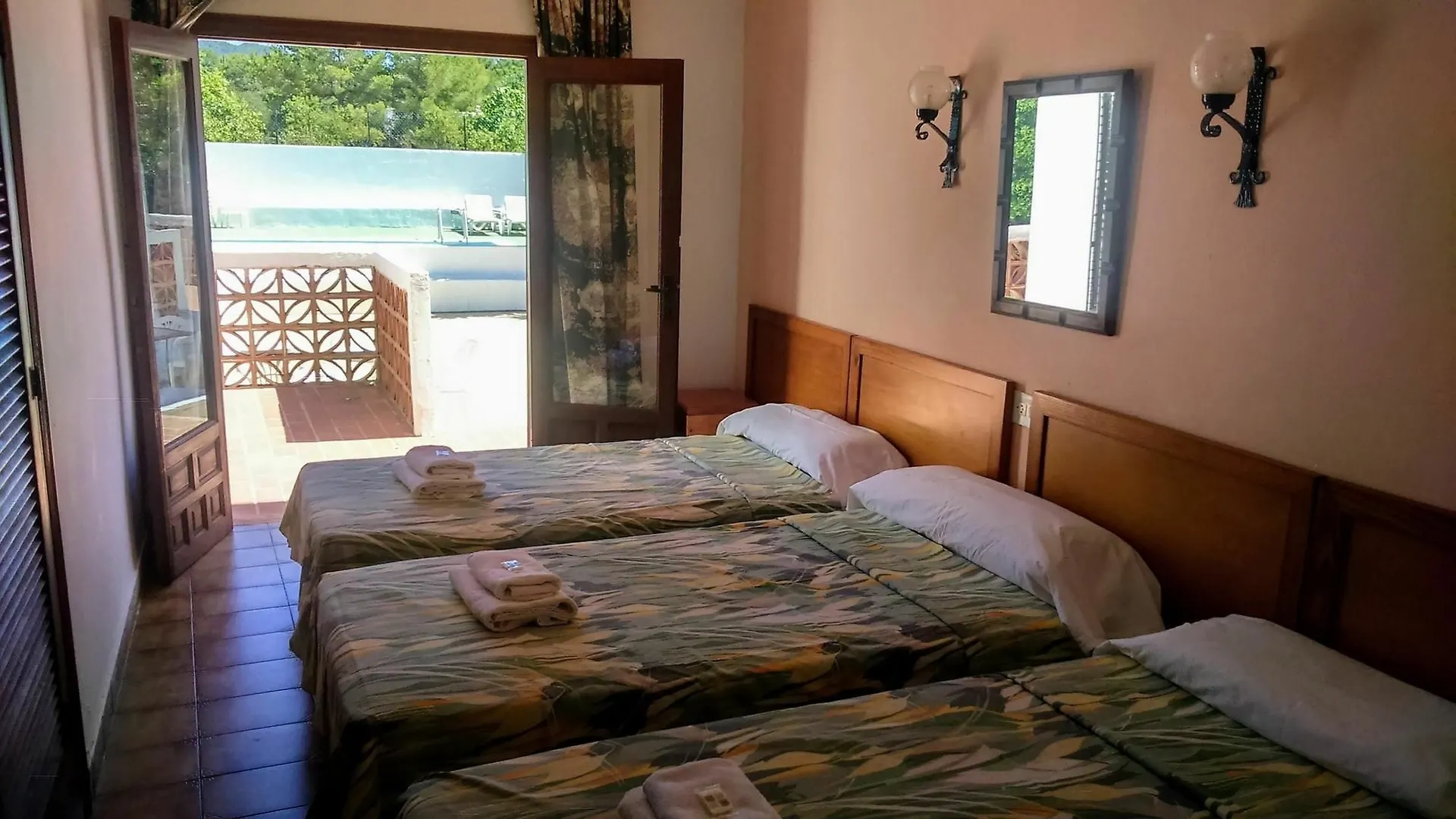 Villa With 7 Rooms In Sant Antoni De Portmany, With Private Pool, Encl Испания